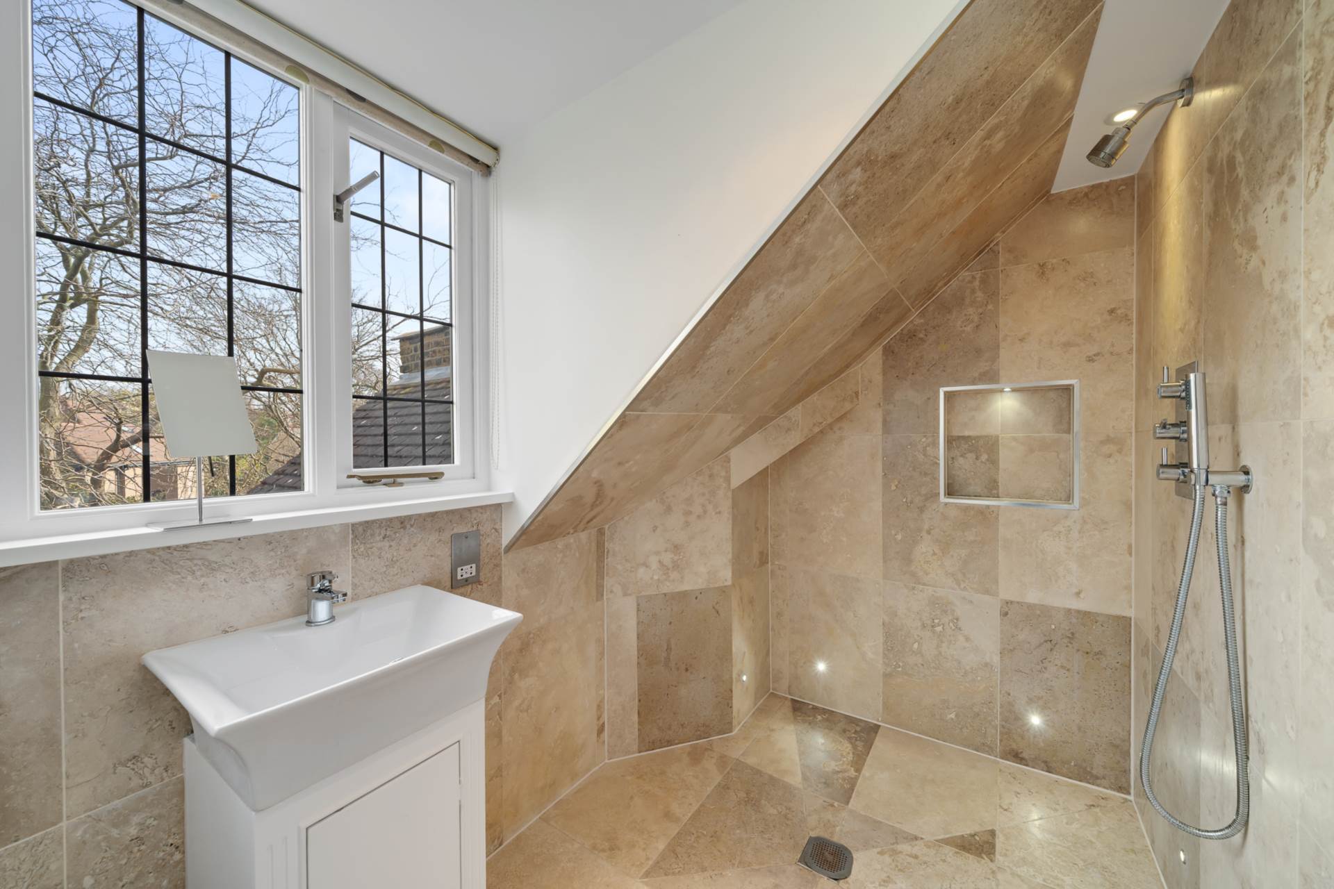 Dulwich Village, SE21, Image 11