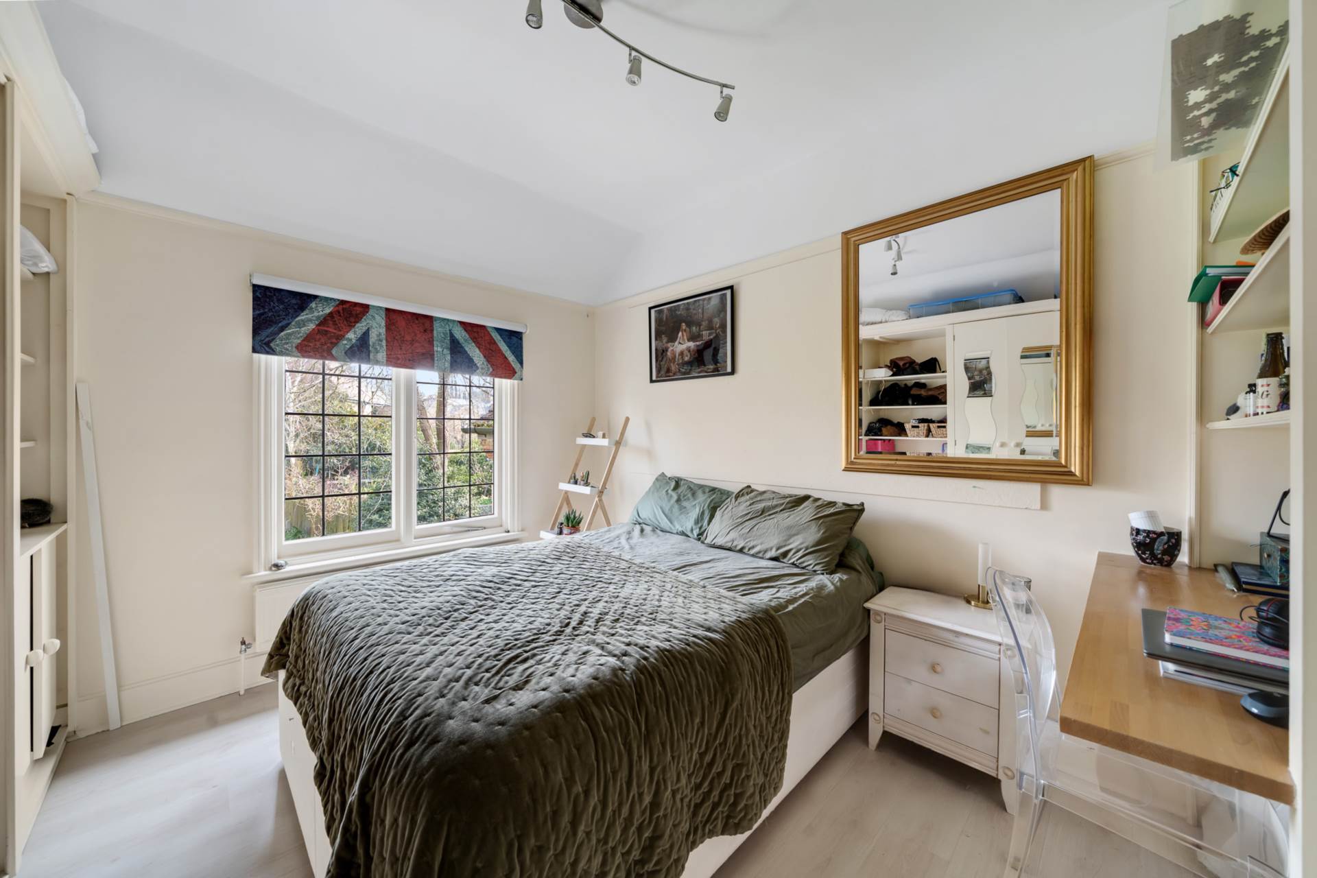 Dulwich Village, SE21, Image 9