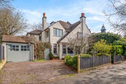 Dulwich Village, SE21