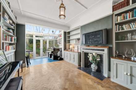 Dulwich Village, SE21, Image 4