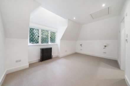 The Old Gate House, Beltwood Park Residences, SE26 6TH, Image 8