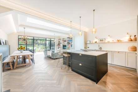 4 Bedroom Semi-Detached, Townley Road Dulwich SE22 8SR