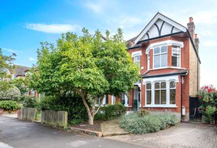 4 Bedroom Semi-Detached, Woodwarde Road, East Dulwich, SE22