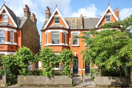 5 Bedroom Semi-Detached, Winterbrook Road Herne Hill SE24 9HZ