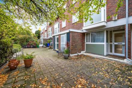 College Road, Dulwich, SE21, Image 1