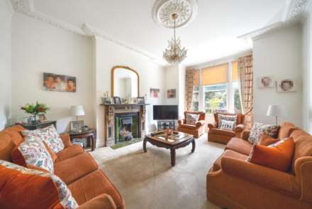 Woodquest Avenue, Herne Hill, SE24, Image 2