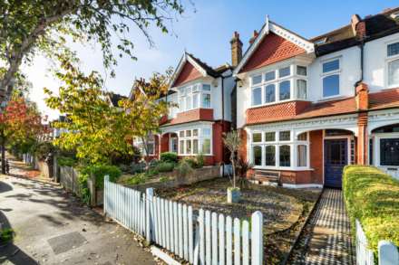 Property For Sale Dovercourt Road, London