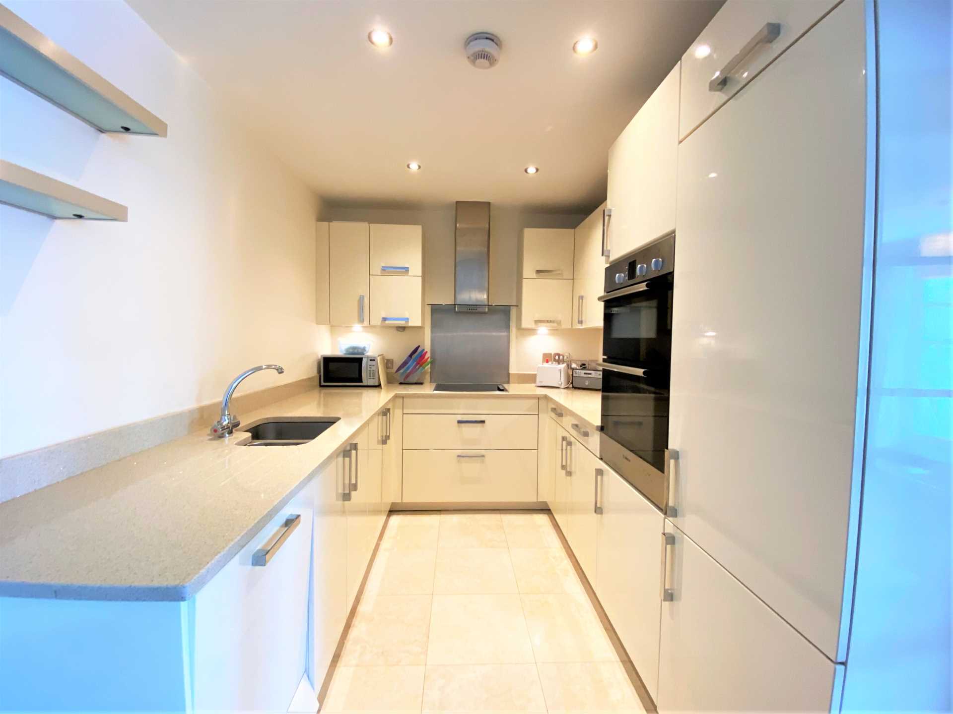 Acton Lane, London, Image 5