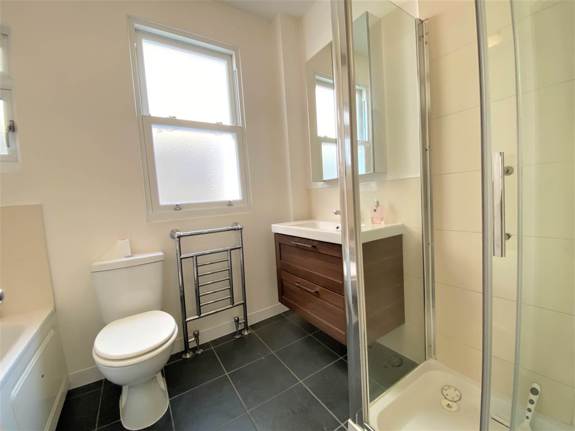 Highlever Road, Image 5
