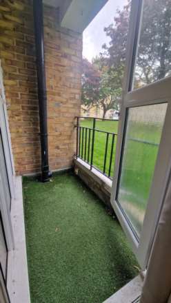 Innes Gardens, London, Image 15