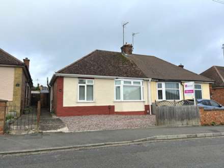 2 Bedroom Semi-Detached, St Margarets Avenue, Rushden