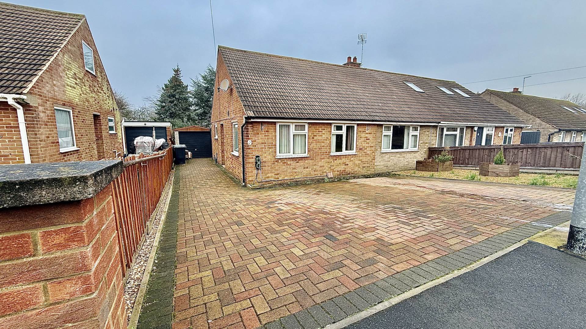 Vine Hill Close, Higham Ferrers, Image 1