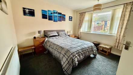 Vine Hill Close, Higham Ferrers, Image 4