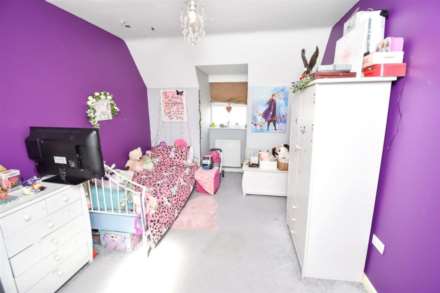 Wren Close, Corby, Image 12