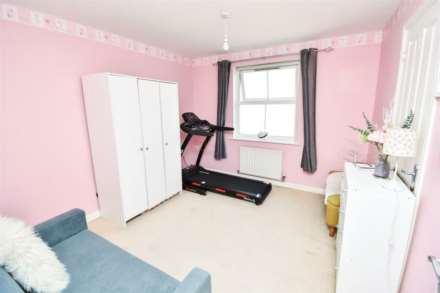 Wren Close, Corby, Image 13