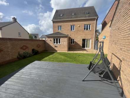Wren Close, Corby, Image 2