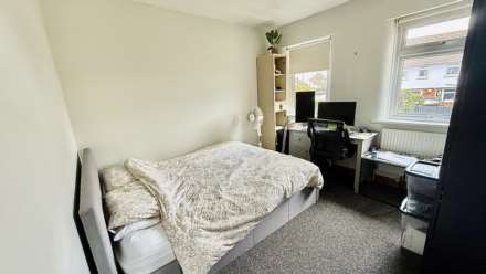 Denton Close, Rushden, Image 8