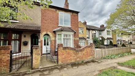 2 Bedroom End Terrace, Irthlingborough Road, Wellingborough