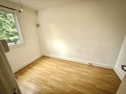 Greenlaw, Wellingborough, Image 3