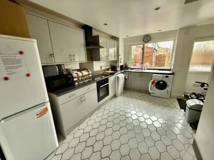 Greenlaw, Wellingborough, Image 4