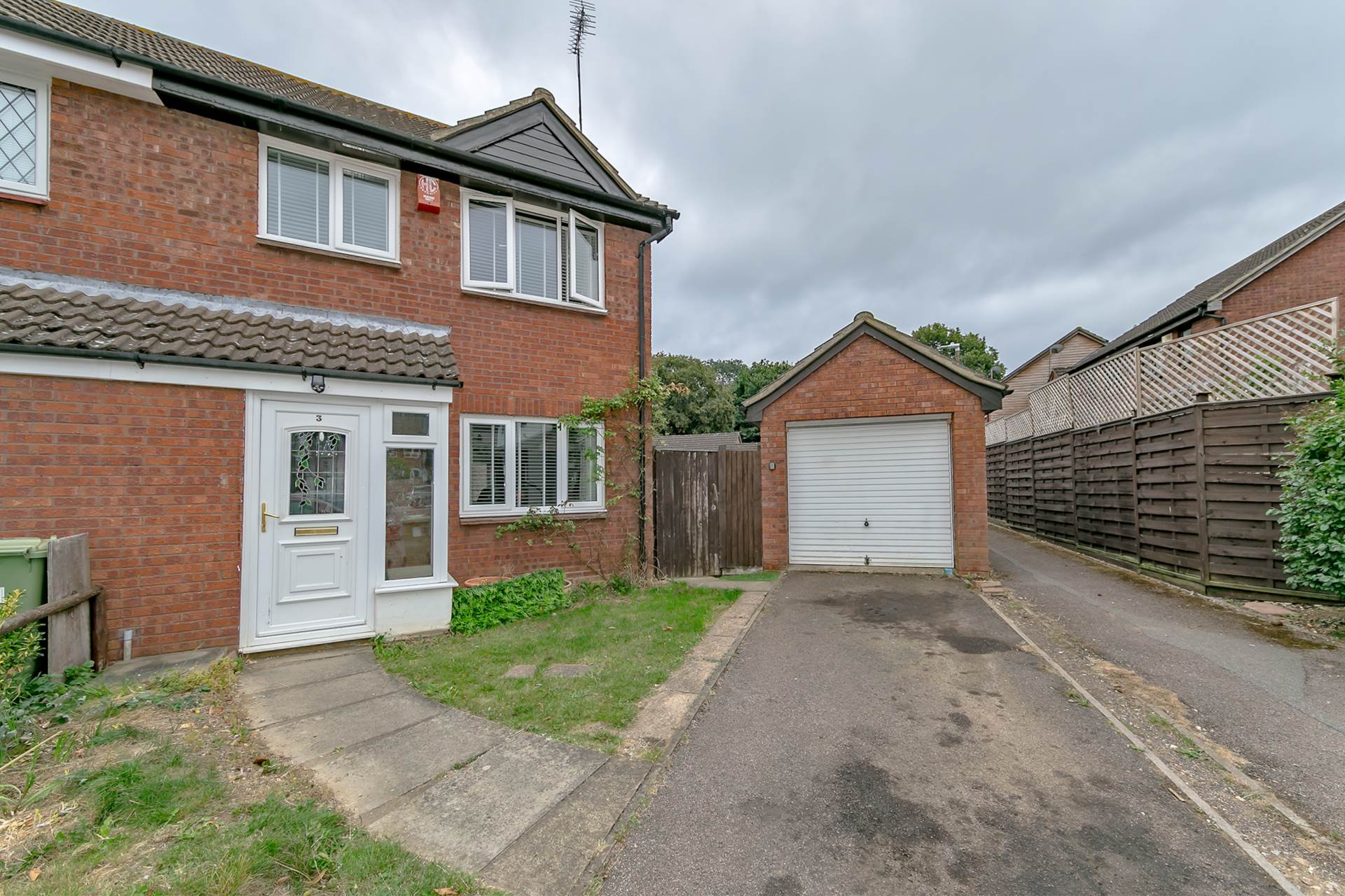 Catchpole Close,Greenleys, Milton Keynes, Image 1