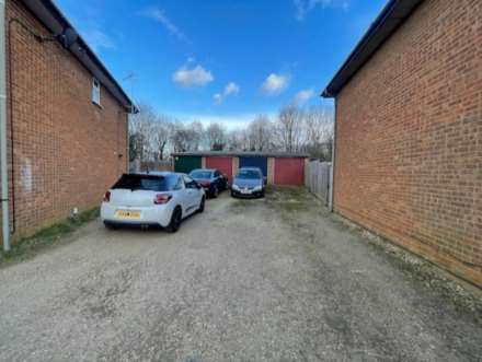 Favell Drive, Furzton, Milton Keynes*, Image 13