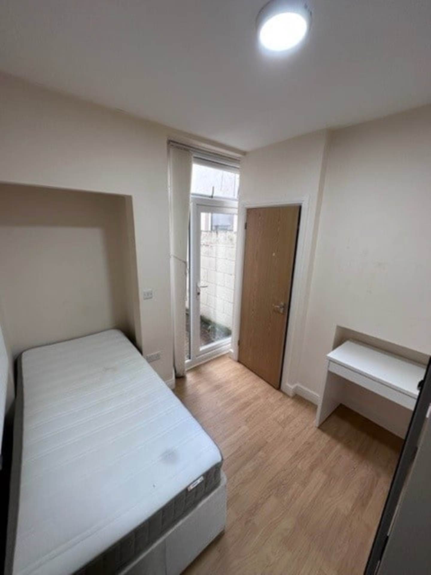 Heathfield Road, Image 9