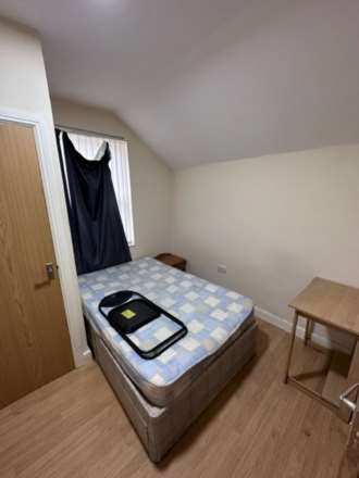 Heathfield Road, Image 12