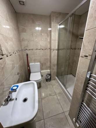 Heathfield Road, Image 5