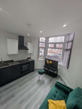Flat 1 - 202 Corporation Road, Cardiff, Image 2