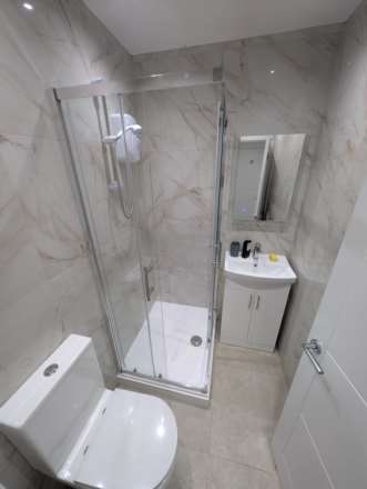 Flat 1 - 202 Corporation Road, Cardiff, Image 5