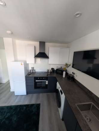Flat 4 - 202 Corporation Road, Cardiff, Image 4