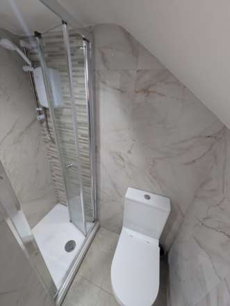 Flat 4 - 202 Corporation Road, Cardiff, Image 9