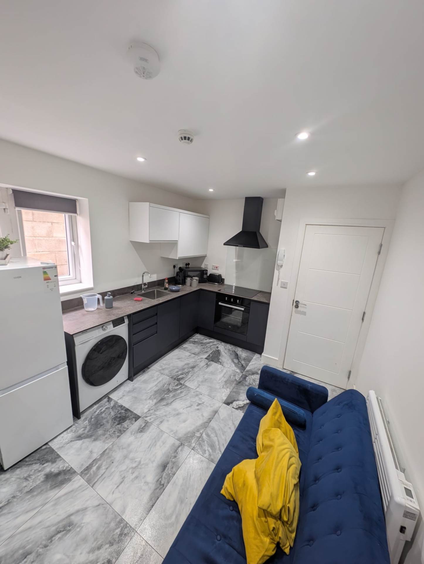 Flat 2 - 202 Corporation Road, Cardiff, Image 3