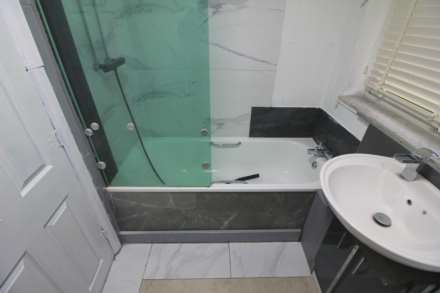 Sefton Court, Jersey Road, TW3, Image 14