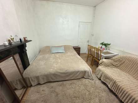 Hereford Road, West Acton, Image 3