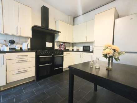 Hereford Road, West Acton, Image 5