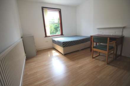 Hereford Road, West Acton, Image 2