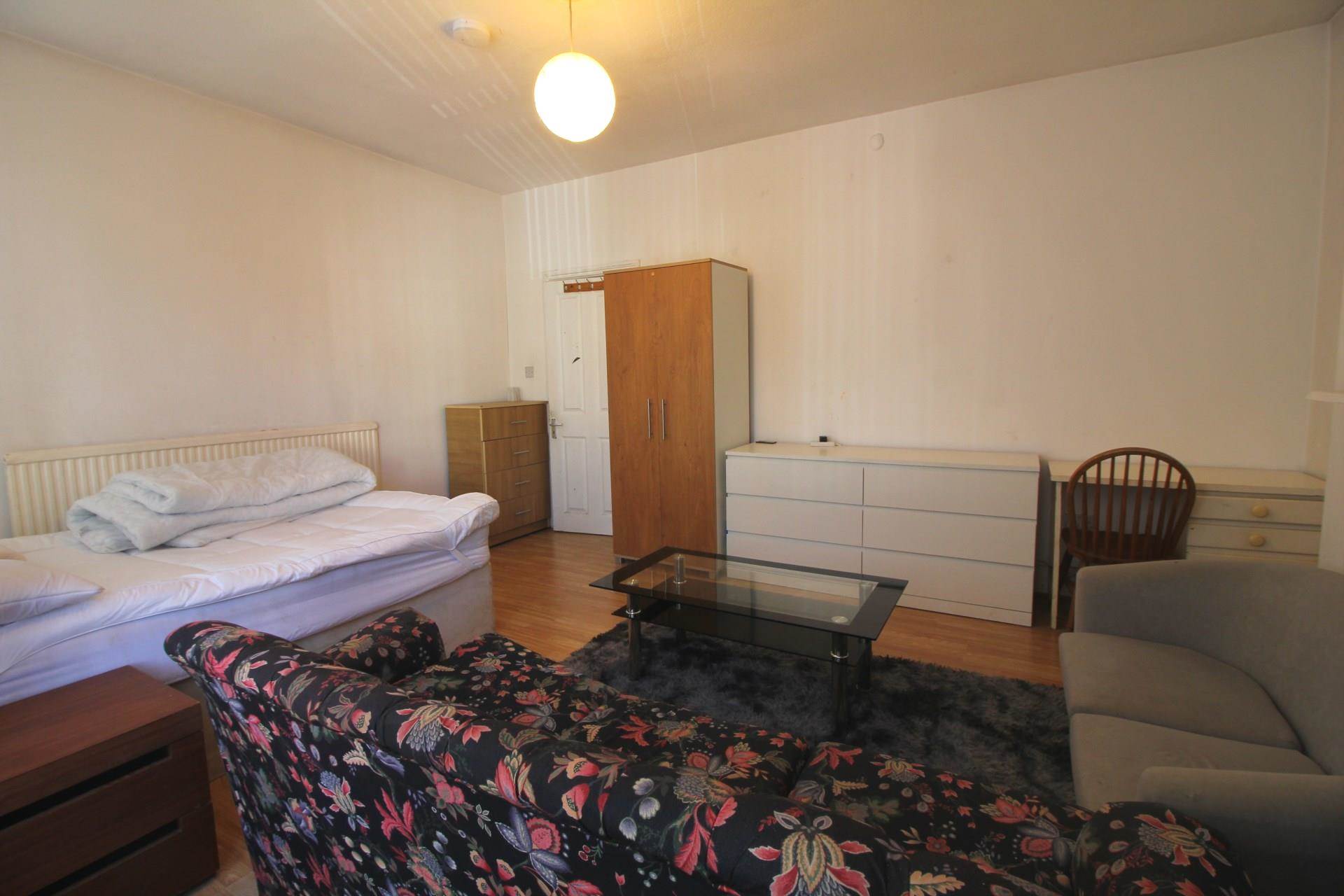 Hereford Road, West Acton, Image 2
