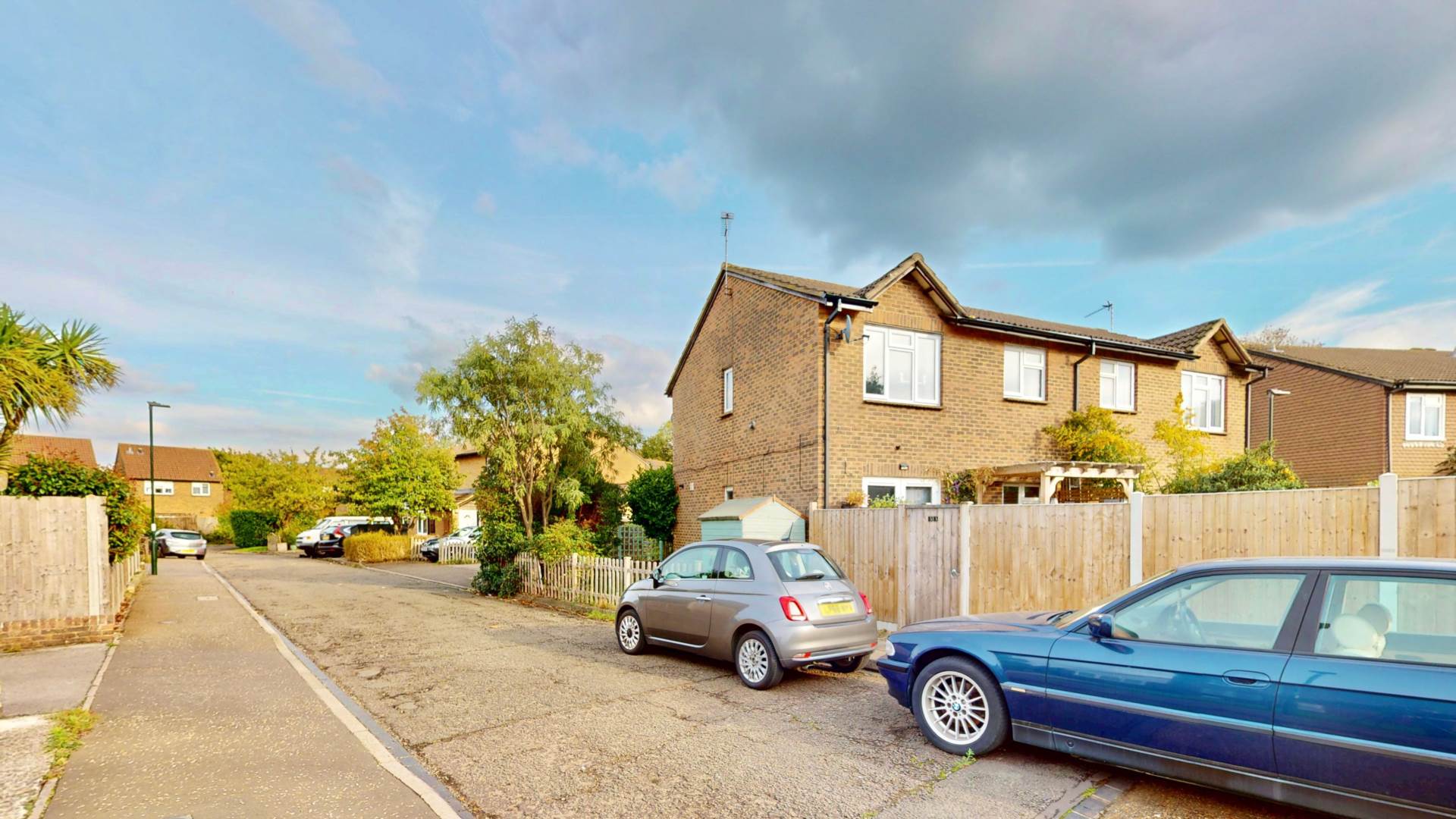Abbott Close, Hampton, Image 10