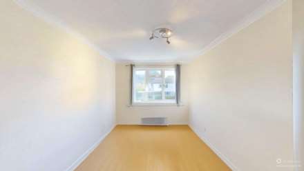 Abbott Close, Hampton, Image 6