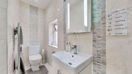 Kingsclere Road, Basingstoke, RG21 5UQ, Image 14
