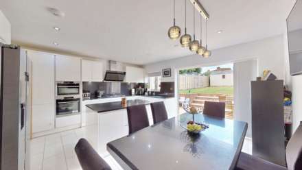 Kingsclere Road, Basingstoke, RG21 5UQ, Image 2