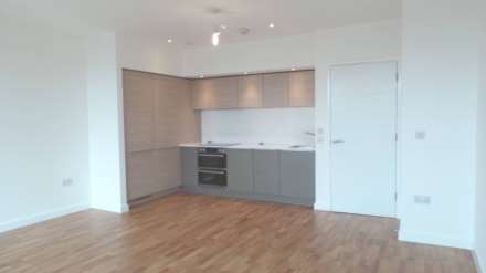 Property For Sale Colonial Drive, Chiswick, London