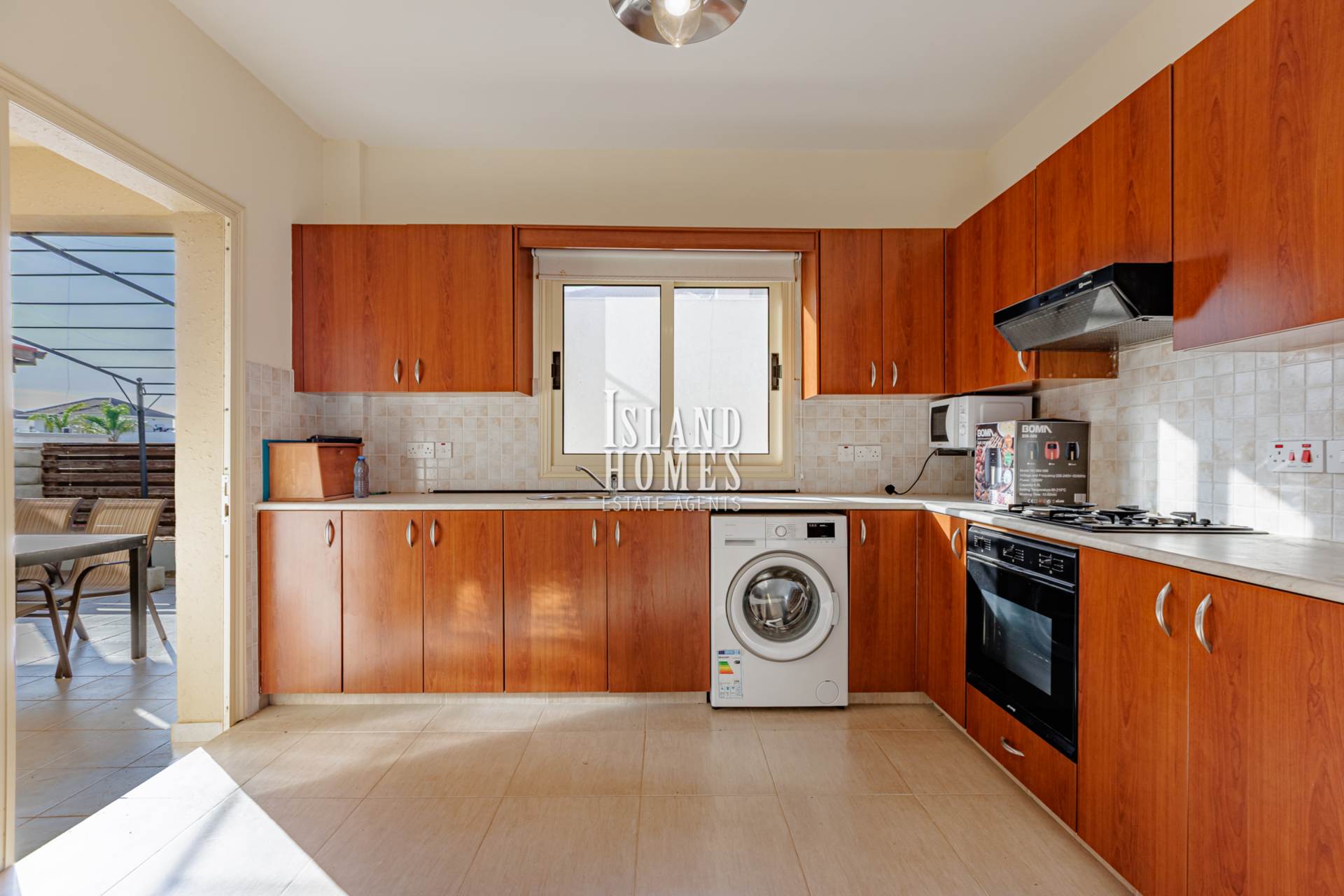 House in Deryneia - Image 4