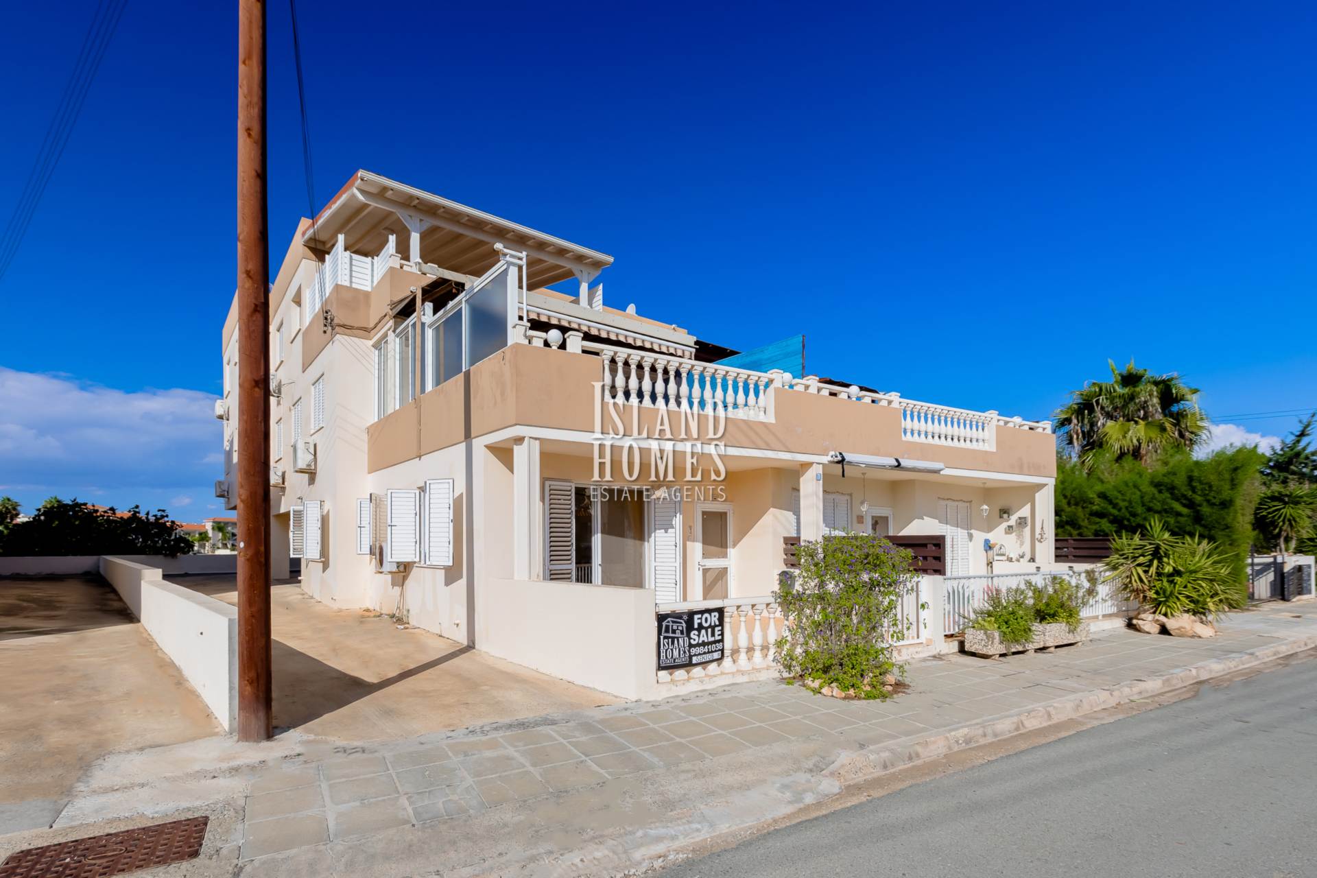 House in Paralimni - view 1