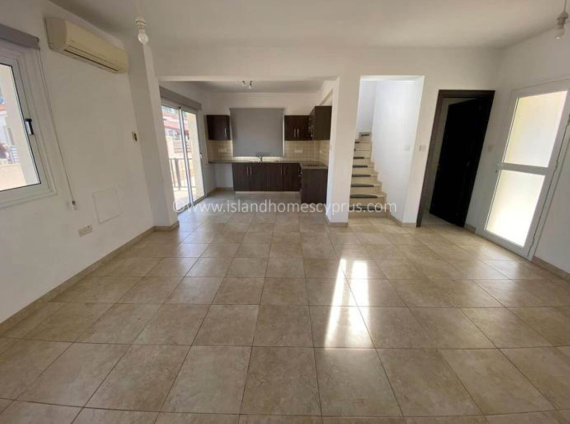 House in Sotira - Image 3