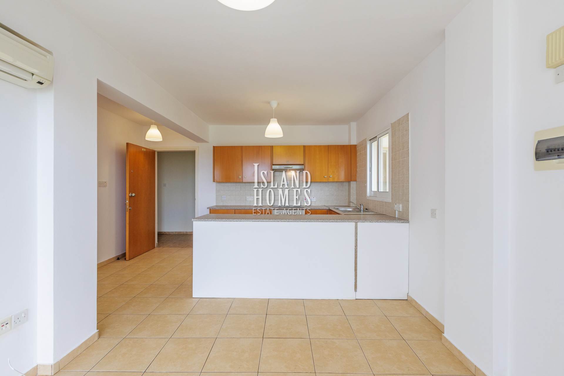 House in Deryneia - Image 3