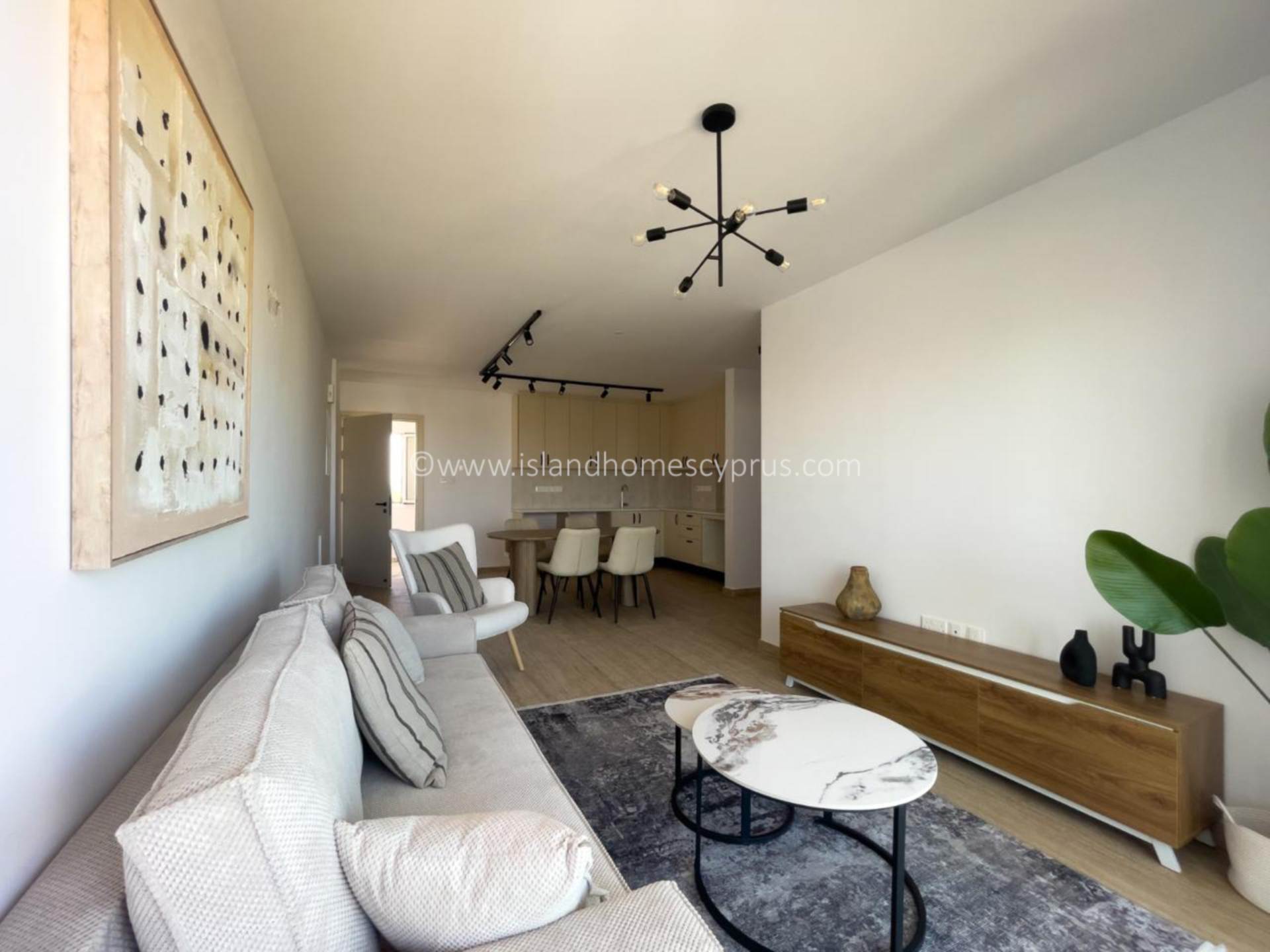 House in Deryneia - Image 4