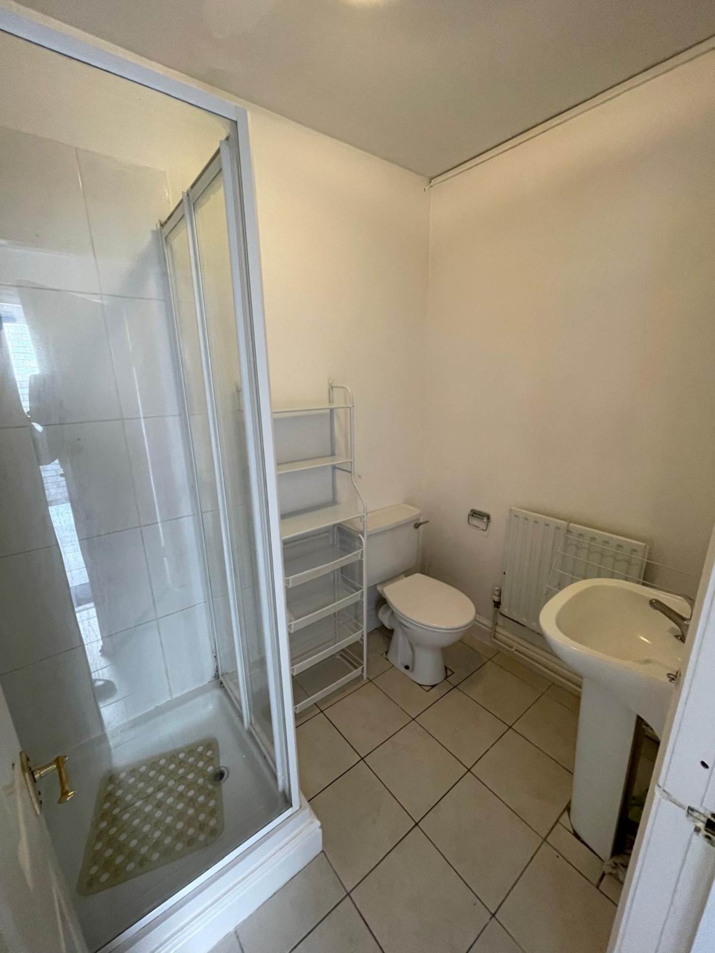 Harvaston Parade Tilehurst Reading, Reading, Image 6